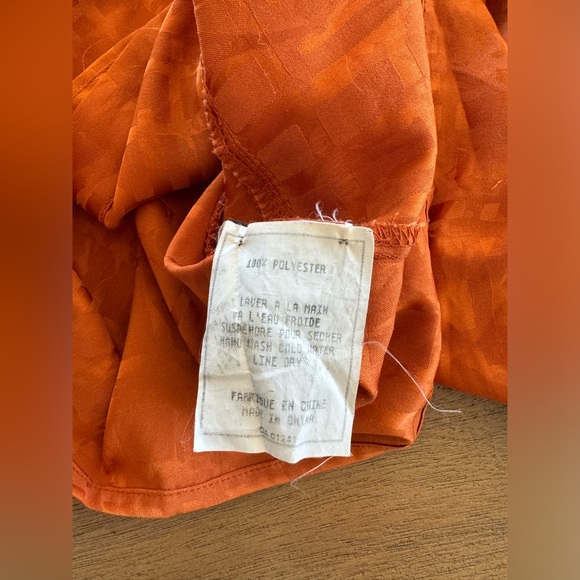 Simons Burnt Orange Crop Top Blouse - Picture 3 of 8